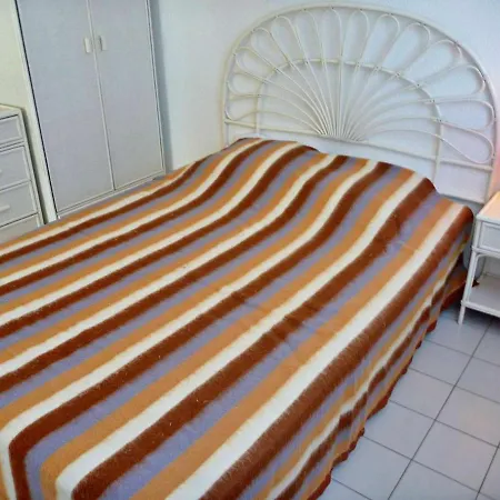 Avec Piscine Et Acces Plage, Terrasse, Parking Prive, Animaux Acceptes, Jusqu'a 6 Personnes. - Fr-1-387-102 Apartment Marseillan (Herault)